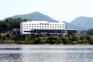 Bears Tourist Hotel Chuncheon Bagian luar foto